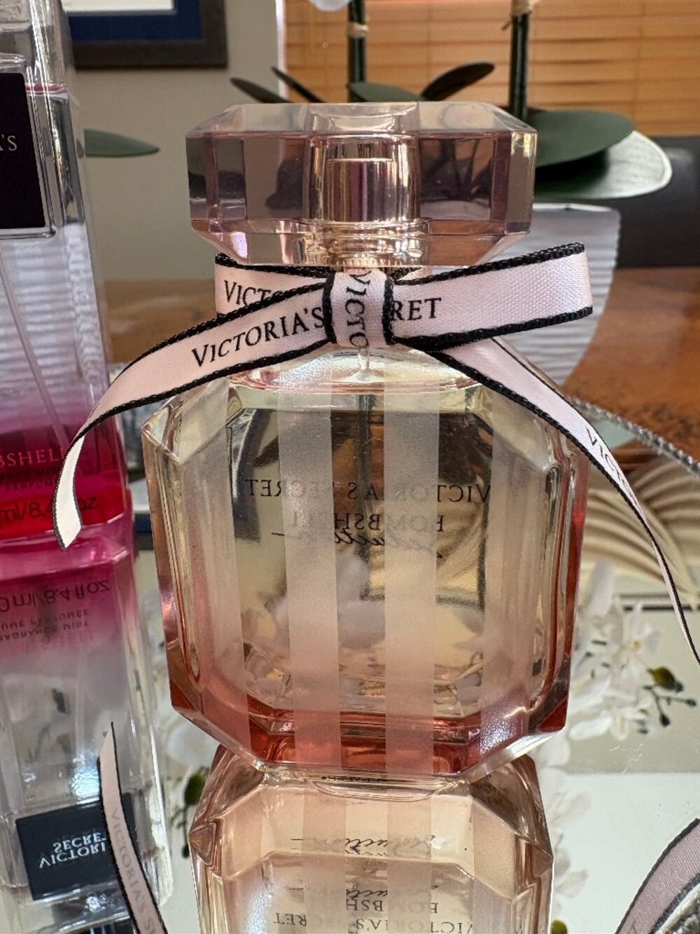 Brand New Victoria's Secret 1.7 oz. Bombshell Seduction w/ Bombshell Mist - Picture 4 of 6